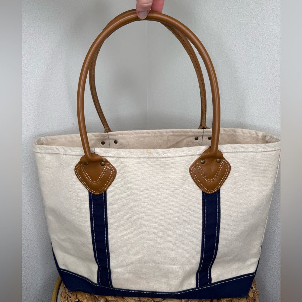 Vtg L.L. Bean Boat & Tote Bag Leather-Handle Canvas Carryall white navy stiff - Picture 3 of 13